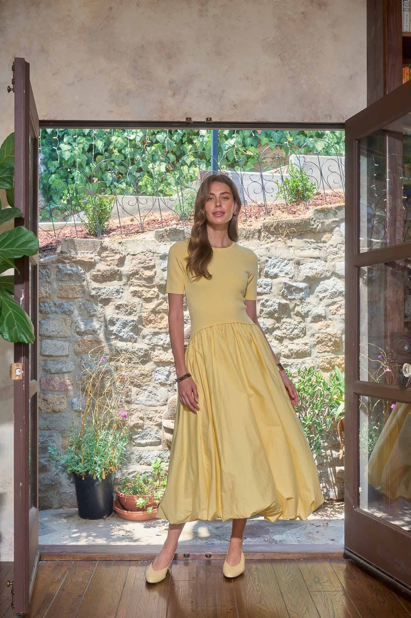 Short Sleeve Crewneck Bubble Skirt Midi Dress